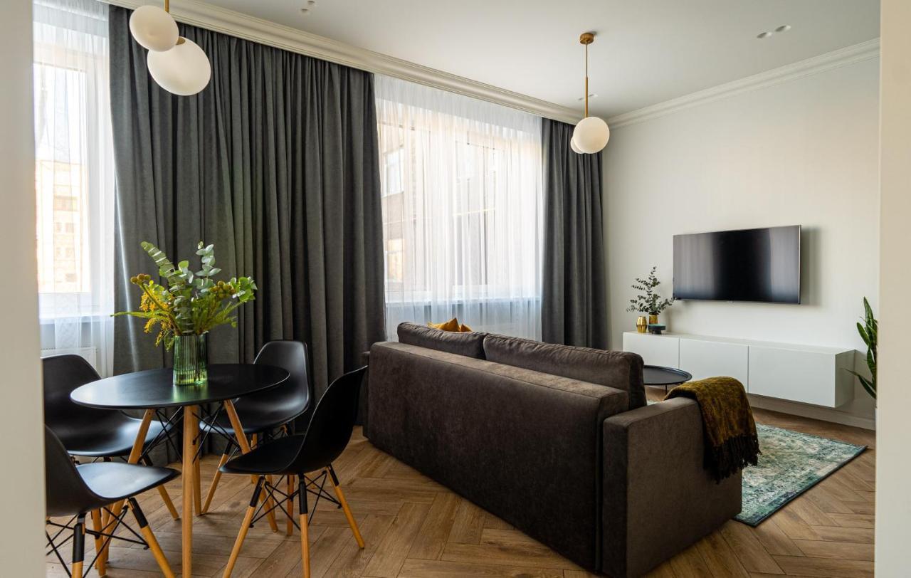 Cozy Apartment In Kaunas Center Ngoại thất bức ảnh